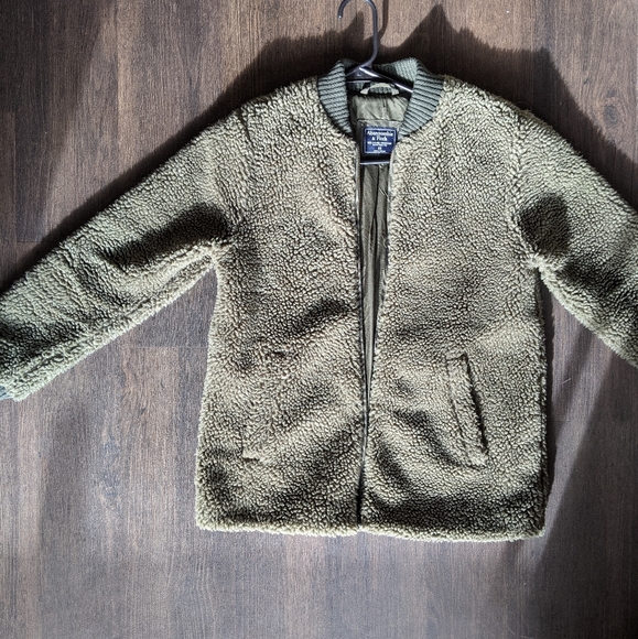 Abercrombie and Fitch Teddy Jacket - Picture 2 of 4